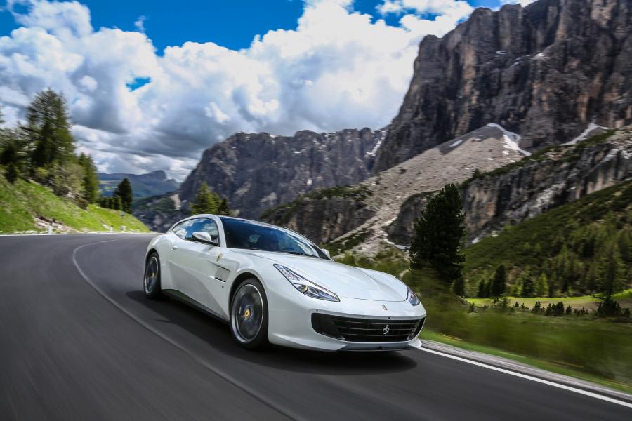  Ferrari GTC4Lusso 2016 года  (WW) (фото 7 из 58)
